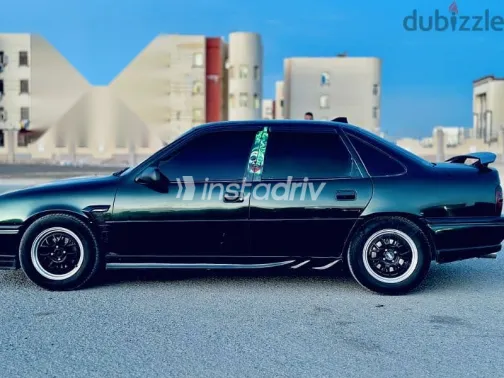 Opel Vectra 1995 Green Used for Sale - 1