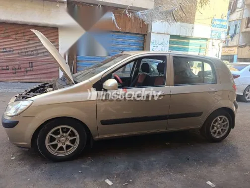 هيونداي جيتز 2008 ذهبي مستعملة للبيع - 5