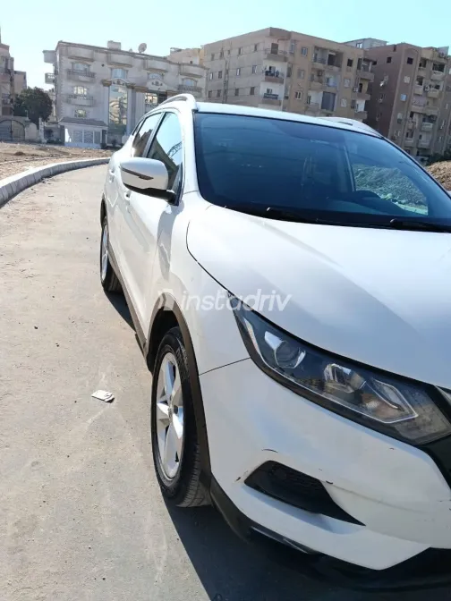 نيسان قشقاي 2021 أبيض مستعملة للبيع - 6