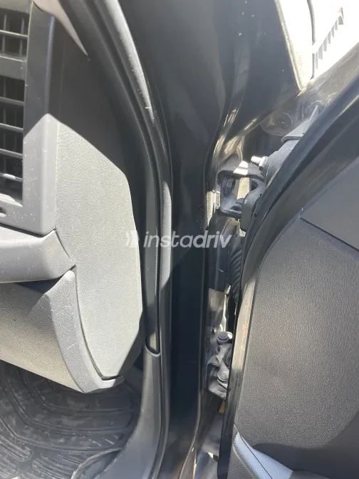 جيب شيروكي 2009 أبيض مستعملة للبيع - 7