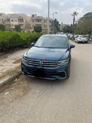 فولكس فاغن تيجون 2021 أزرق غامق مستعملة للبيع