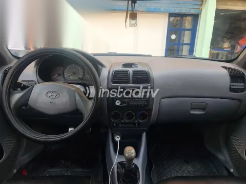 Hyundai Verna 2015 Black Used for Sale - 3