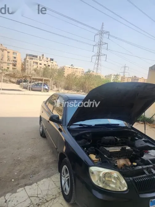 Hyundai Verna 2015 Black Used for Sale - 4