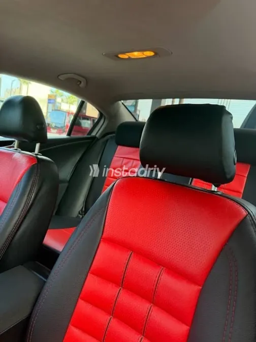 فولكس فاغن باسات 2008 فضي مستعملة للبيع - 10