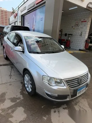 فولكس فاغن باسات 2008 فضي مستعملة للبيع