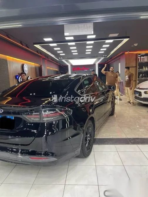 فورد فيوجن 2016 أسود مستعملة للبيع - 1