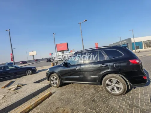 Hyundai Grand Santa Fe 2012 Black Used for Sale - 6