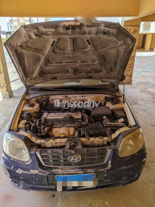 هيونداي فيرنا 2010 أزرق مستعملة للبيع - 5