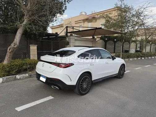 مرسيدس GLC 200 2024 أبيض مستعملة للبيع - 5