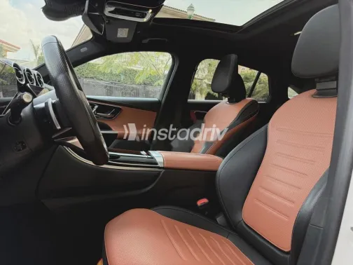 مرسيدس GLC 200 2024 أبيض مستعملة للبيع - 9