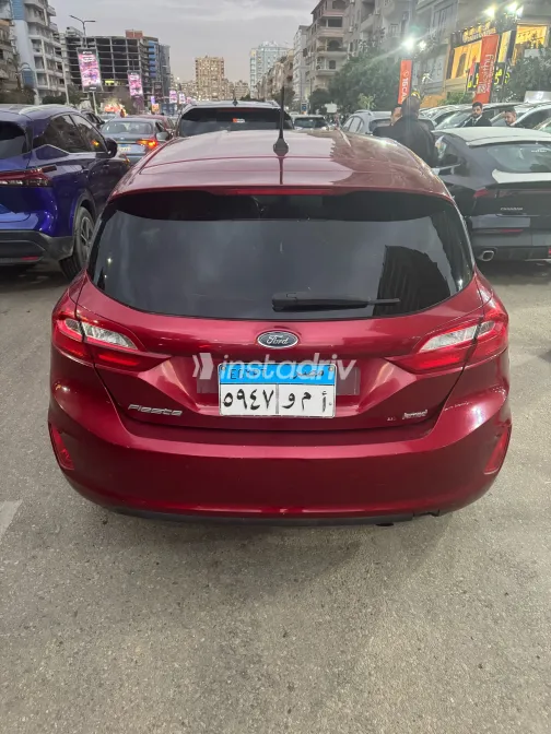 Ford Fiesta 2019 White Used for Sale - 3