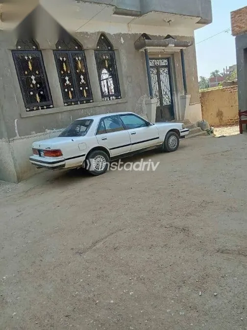 Toyota Cressida 1990 White Used for Sale - 1