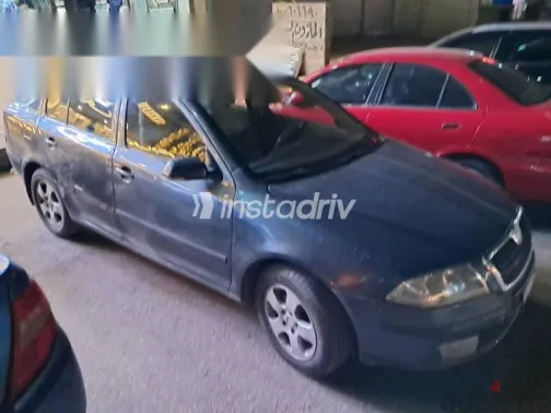 سكودا اوكتافيا 2007 رمادي مستعملة للبيع - 2