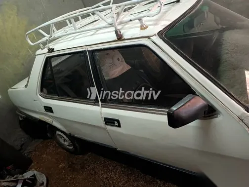 فيات ريجاتا 1998 أبيض مستعملة للبيع - 6