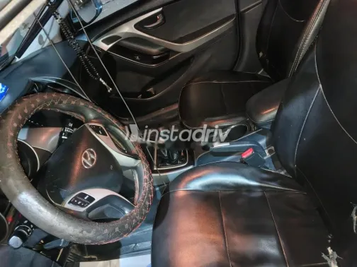 هيونداي إلنترا ام دى 2012 أحمر غامق مستعملة للبيع - 5