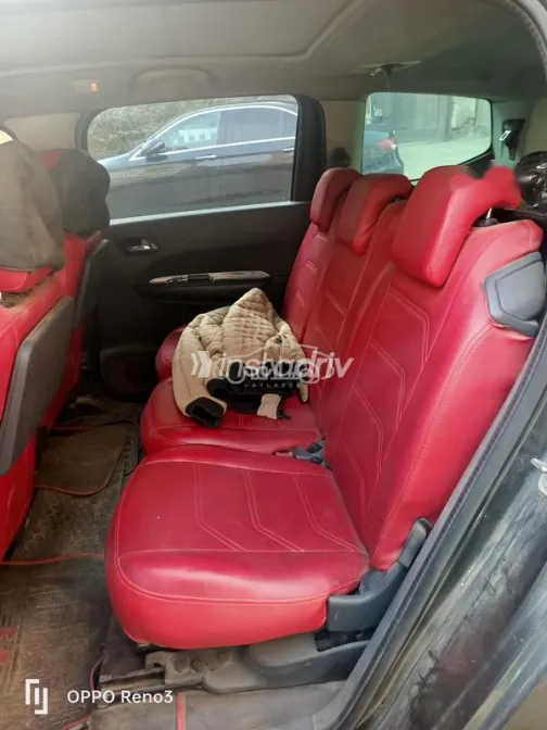 بيجو 5008 2014 رمادي مستعملة للبيع - 4