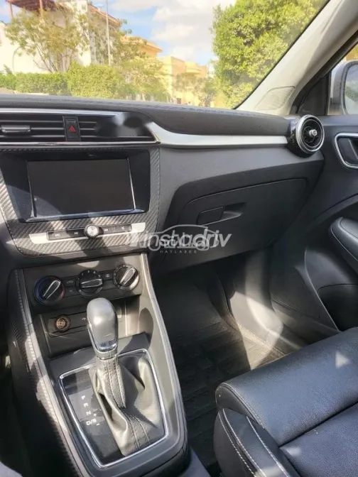 MG ZS 2024 White Used for Sale - 3