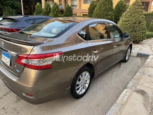 نيسان سنترا 2021 أبيض مستعملة للبيع - 4