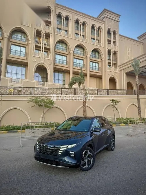 هيونداي توسان 2022 رمادي مستعملة للبيع - 2