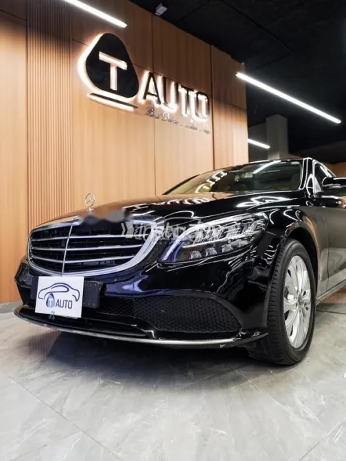 مرسيدس C 180 2019 أسود مستعملة للبيع - 7