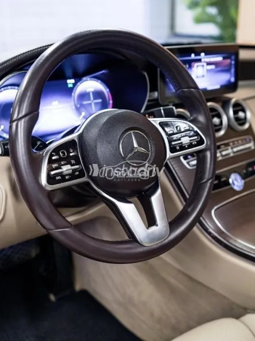 مرسيدس C 180 2019 أسود مستعملة للبيع - 8