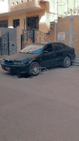سكودا اوكتافيا A4 2000 أسود مستعملة للبيع