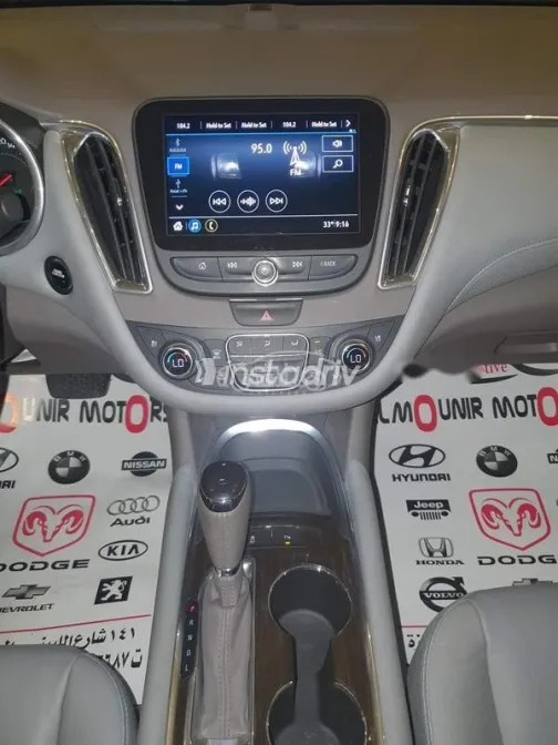 شيفروليه ماليبو 2019 أبيض مستعملة للبيع - 4