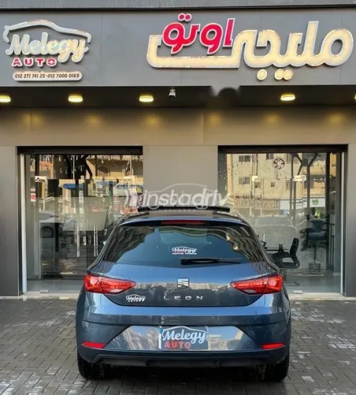 سيات ليون 2019 رمادي مستعملة للبيع - 4