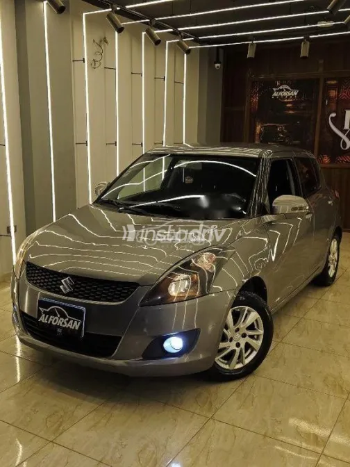 Suzuki Swift 2015 Gray Used for Sale - 1