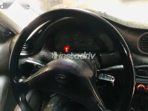 هيونداي اكسنت 2006 فضي مستعملة للبيع - 4