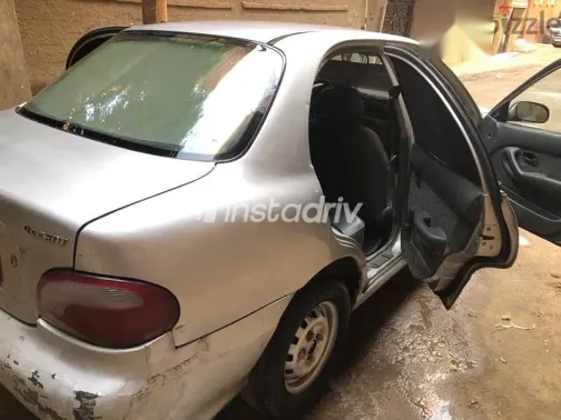 هيونداي اكسنت 2006 فضي مستعملة للبيع - 6