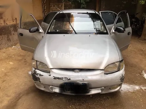 هيونداي اكسنت 2006 فضي مستعملة للبيع - 10