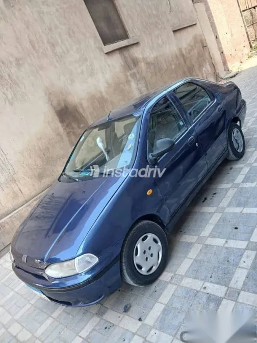 فيات سينا 2002 أزرق غامق مستعملة للبيع - 1