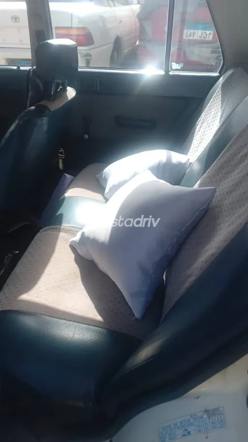 هوندا سيفك 1987 أبيض مستعملة للبيع - 2