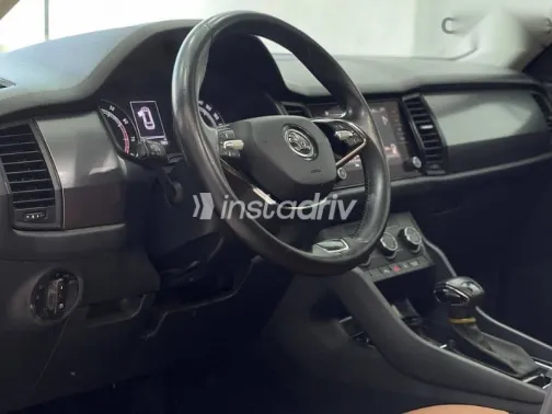 سكودا كودياك 2021 فضي مستعملة للبيع - 4