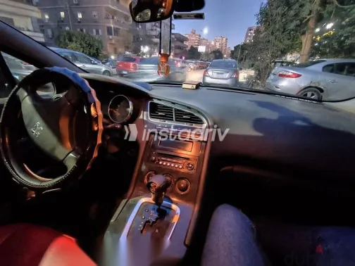 بيجو 5008 2014 رمادي مستعملة للبيع - 3