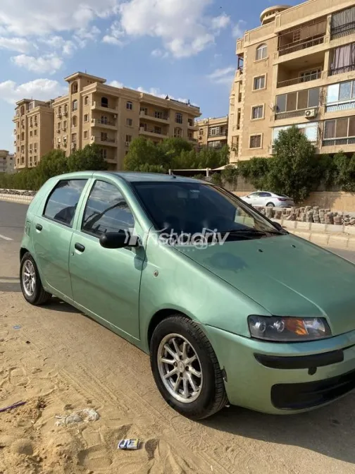 فيات بونتو 2000 أخضر مستعملة للبيع - 4