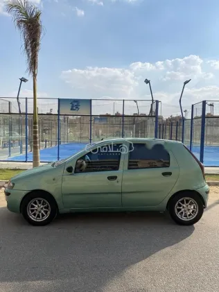 فيات بونتو 2000 أخضر مستعملة للبيع