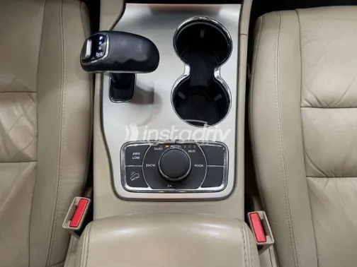 Jeep Grand Cherokee 2014 Red Used for Sale - 8