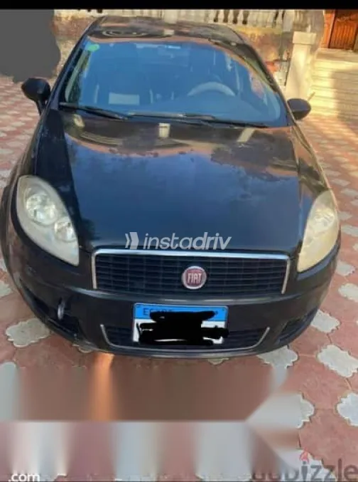 فيات لينيا 2013 أسود مستعملة للبيع - 1