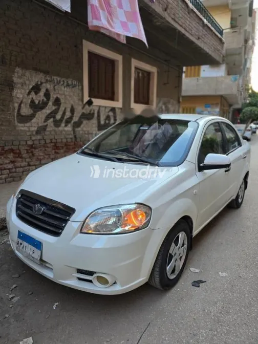 دايو جنترا 2007 أبيض مستعملة للبيع - 1