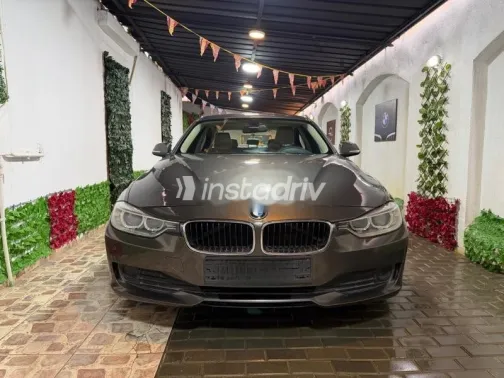 بي ام دبليو 316 2015 أبيض مستعملة للبيع - 4