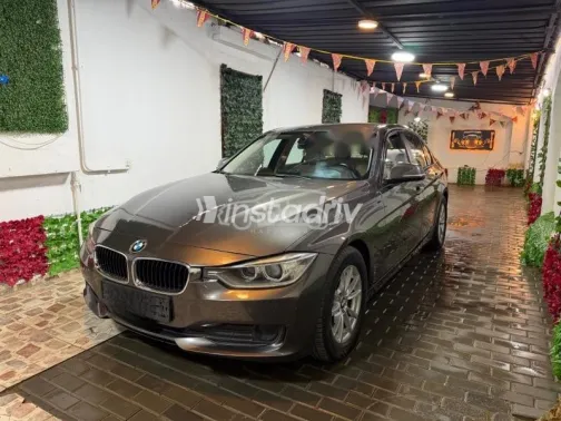 بي ام دبليو 316 2015 أبيض مستعملة للبيع - 6