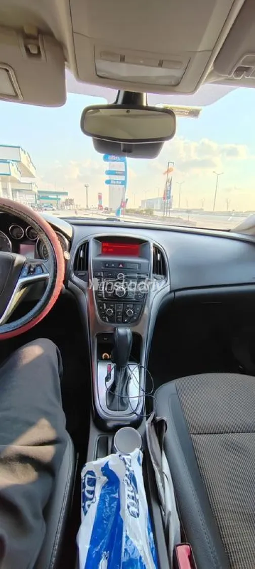 اوبل أسترا 2013 موكا مستعملة للبيع - 10