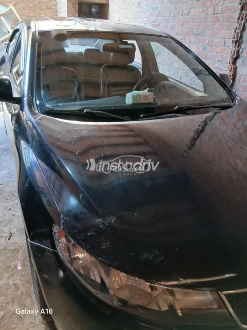 كيا سيراتو 2010 أسود مستعملة للبيع - 4