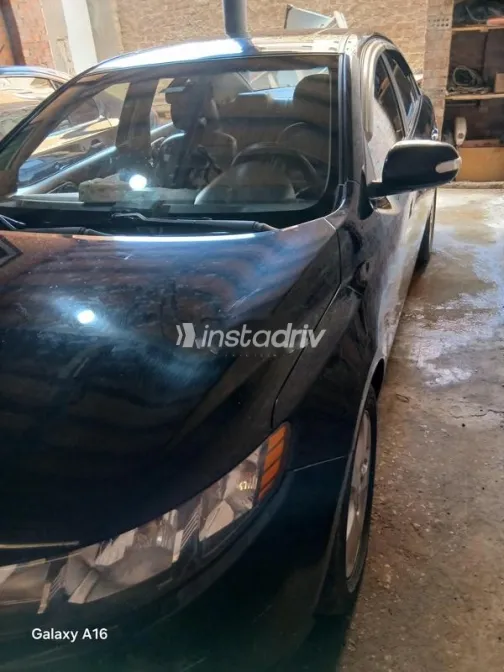 كيا سيراتو 2010 أسود مستعملة للبيع - 10