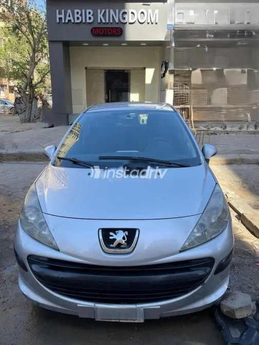Peugeot 207 2009 Silver Used for Sale - 1