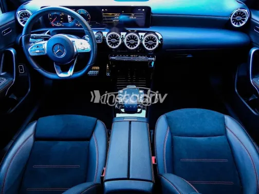 مرسيدس A 180 2022 أحمر غامق مستعملة للبيع - 7