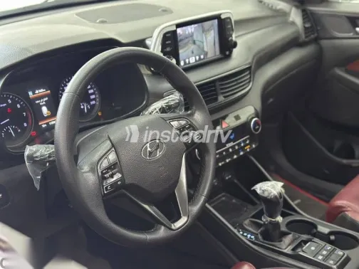 Hyundai Tucson 2020 White Used for Sale - 4