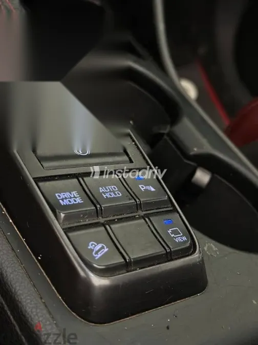 Hyundai Tucson 2020 White Used for Sale - 9